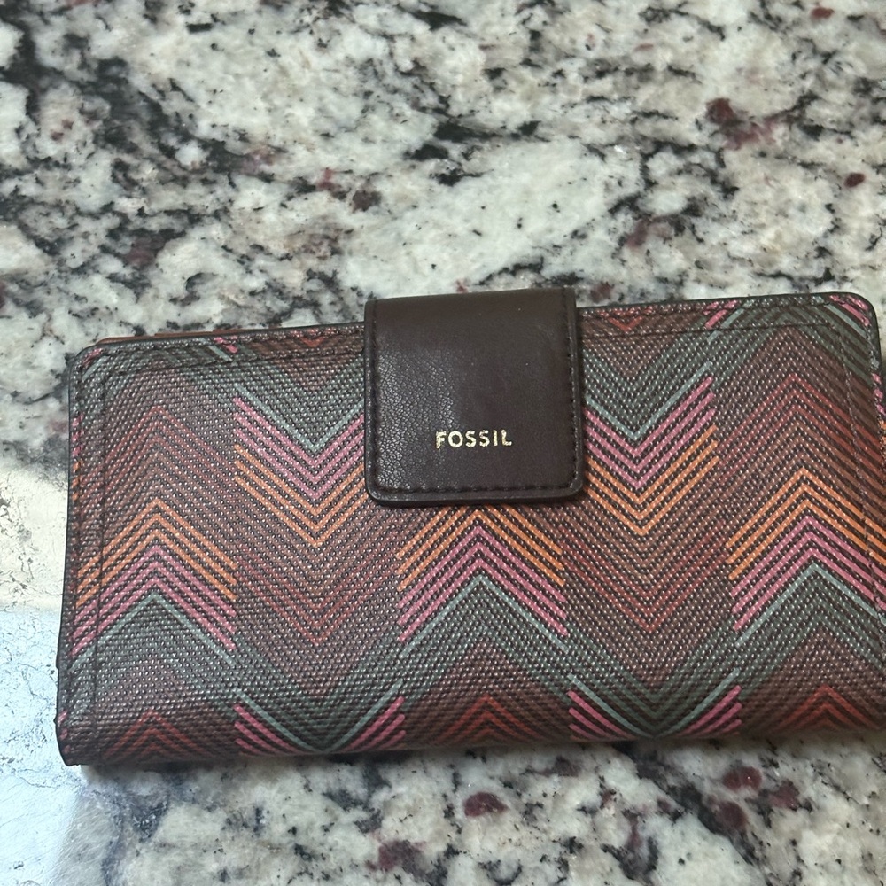 Fossil Brown and Pink Chevron Wallet
